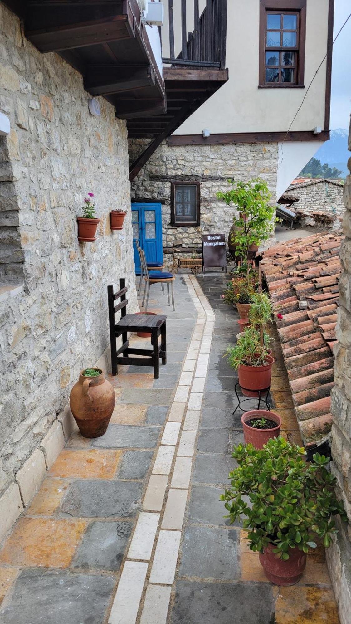 Guest House Mangalem Berat Exterior foto