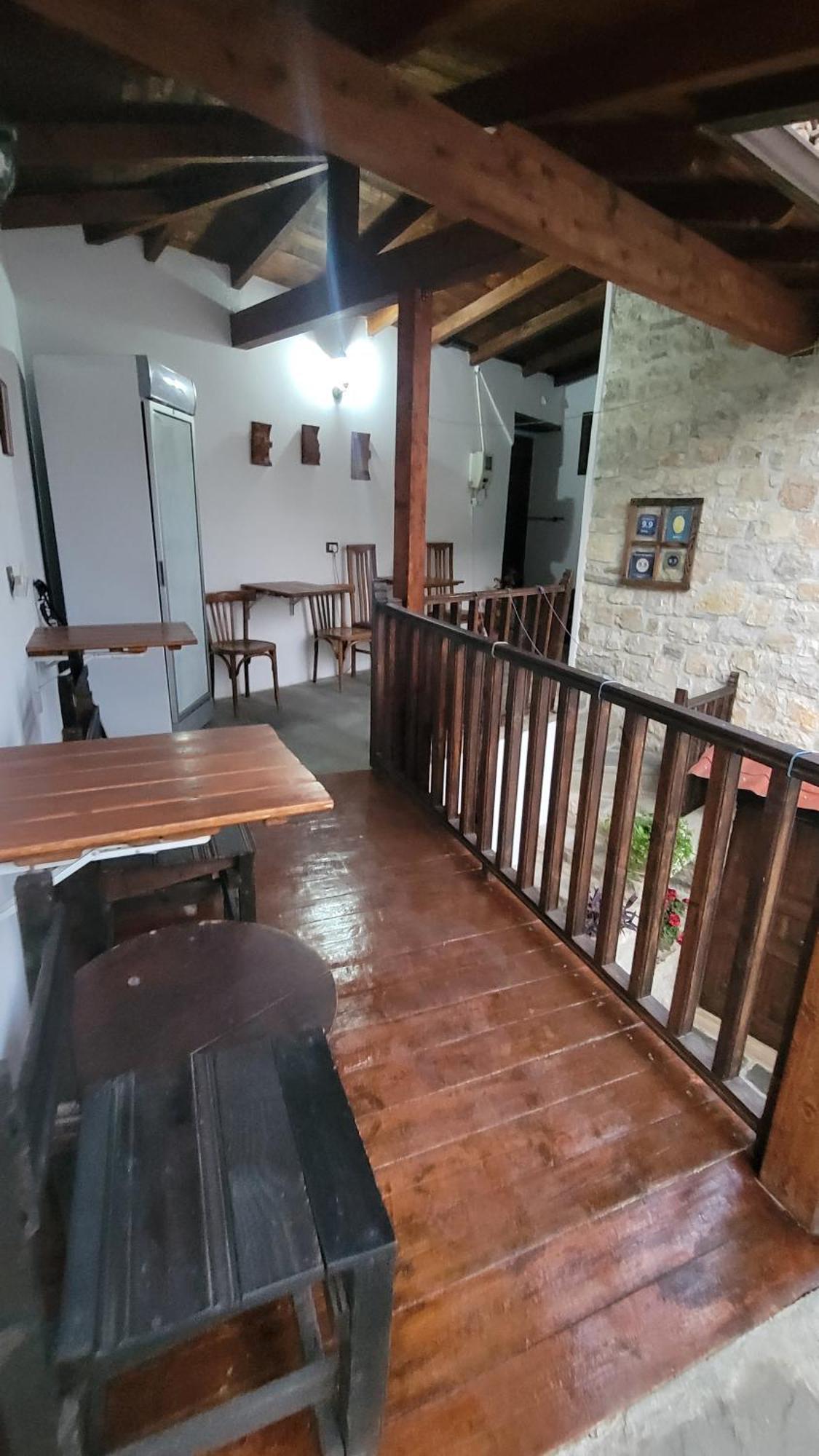 Guest House Mangalem Berat Exterior foto