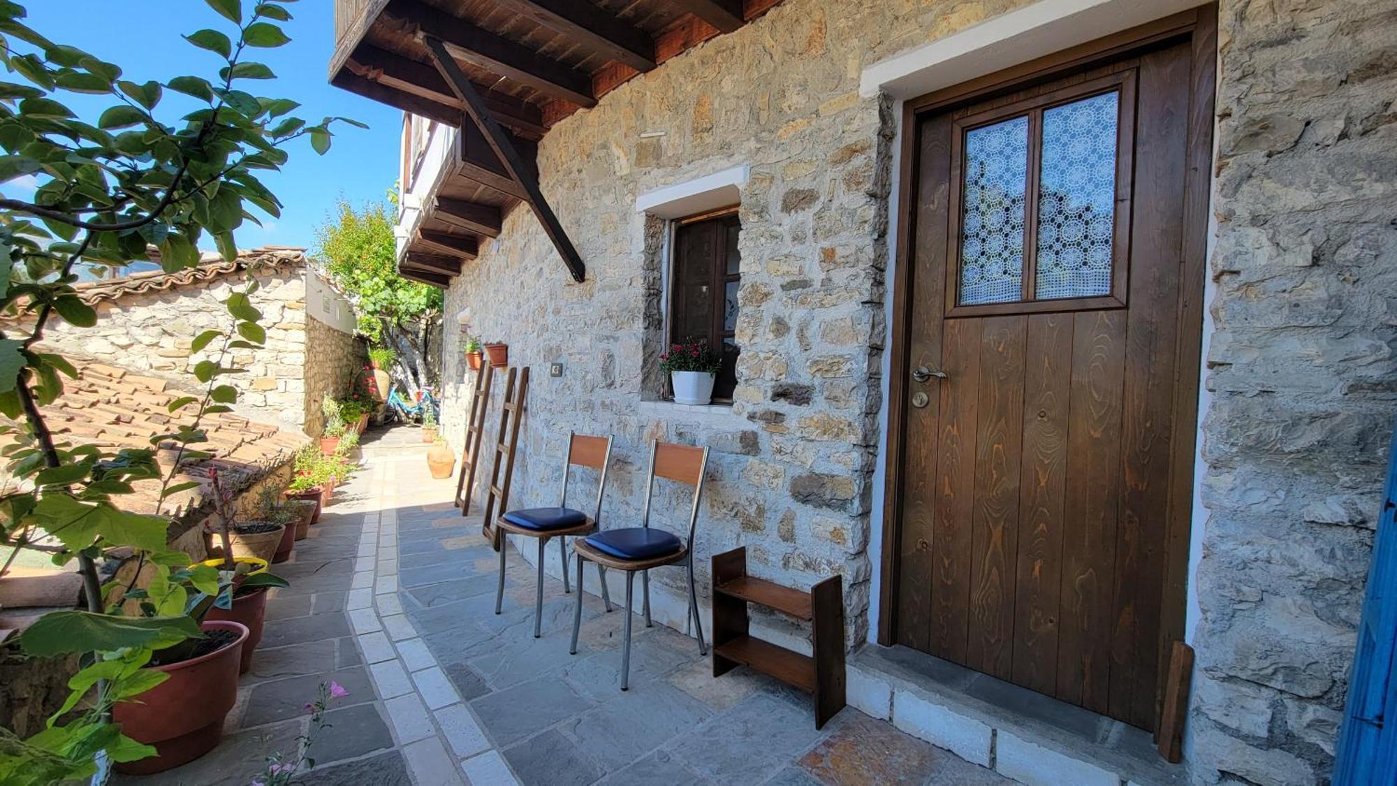 Guest House Mangalem Berat Exterior foto